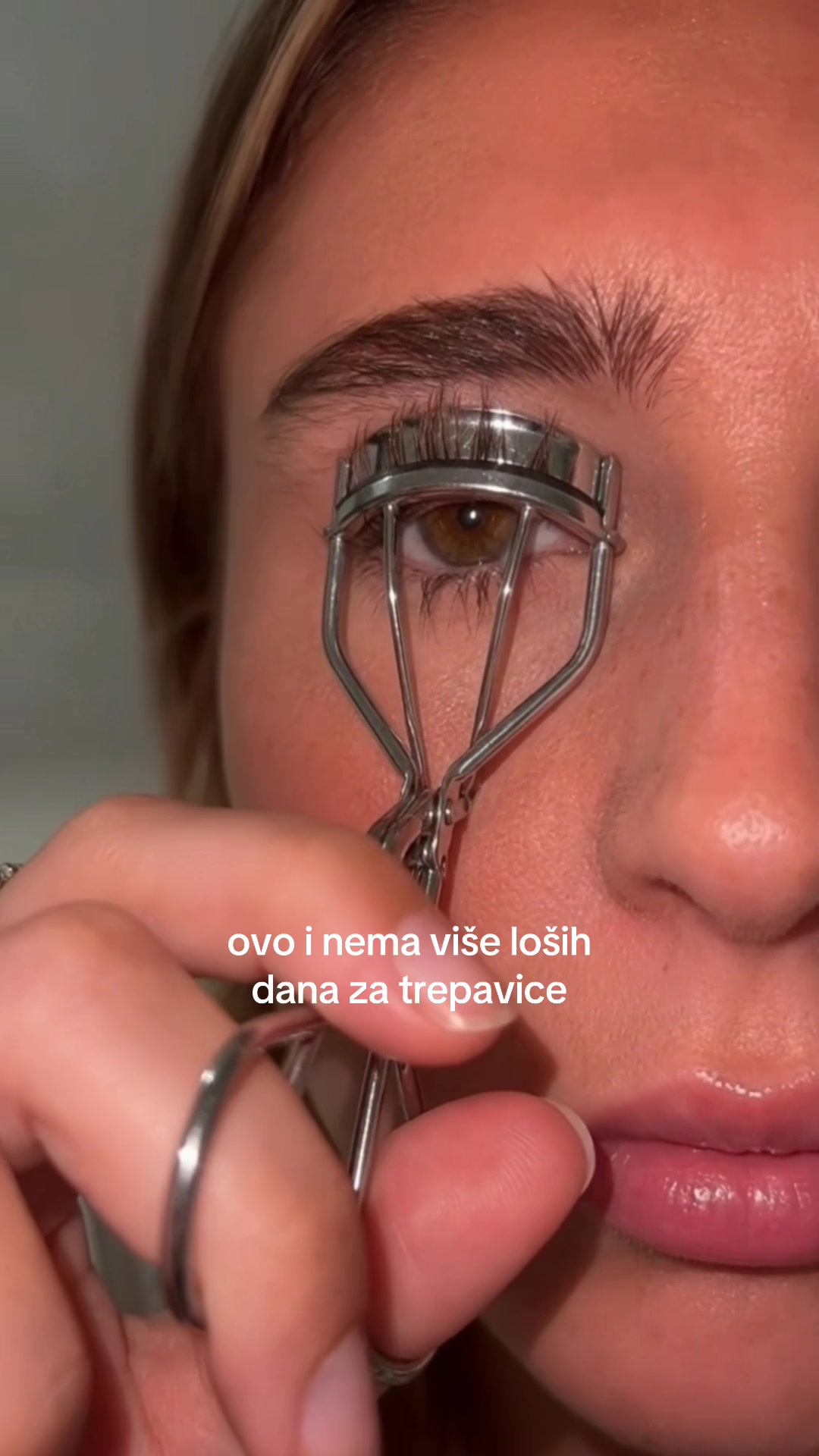 @VELLA