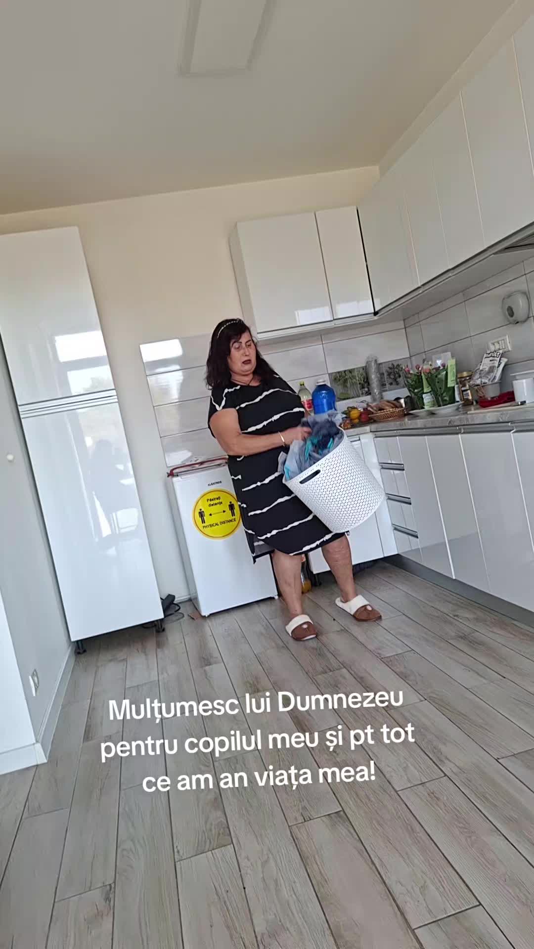 @Elisabeta