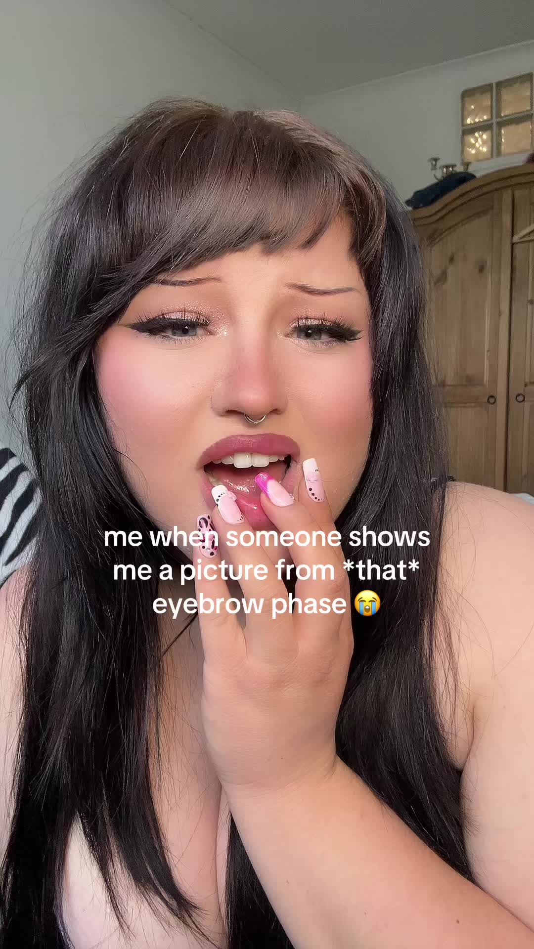 @holly