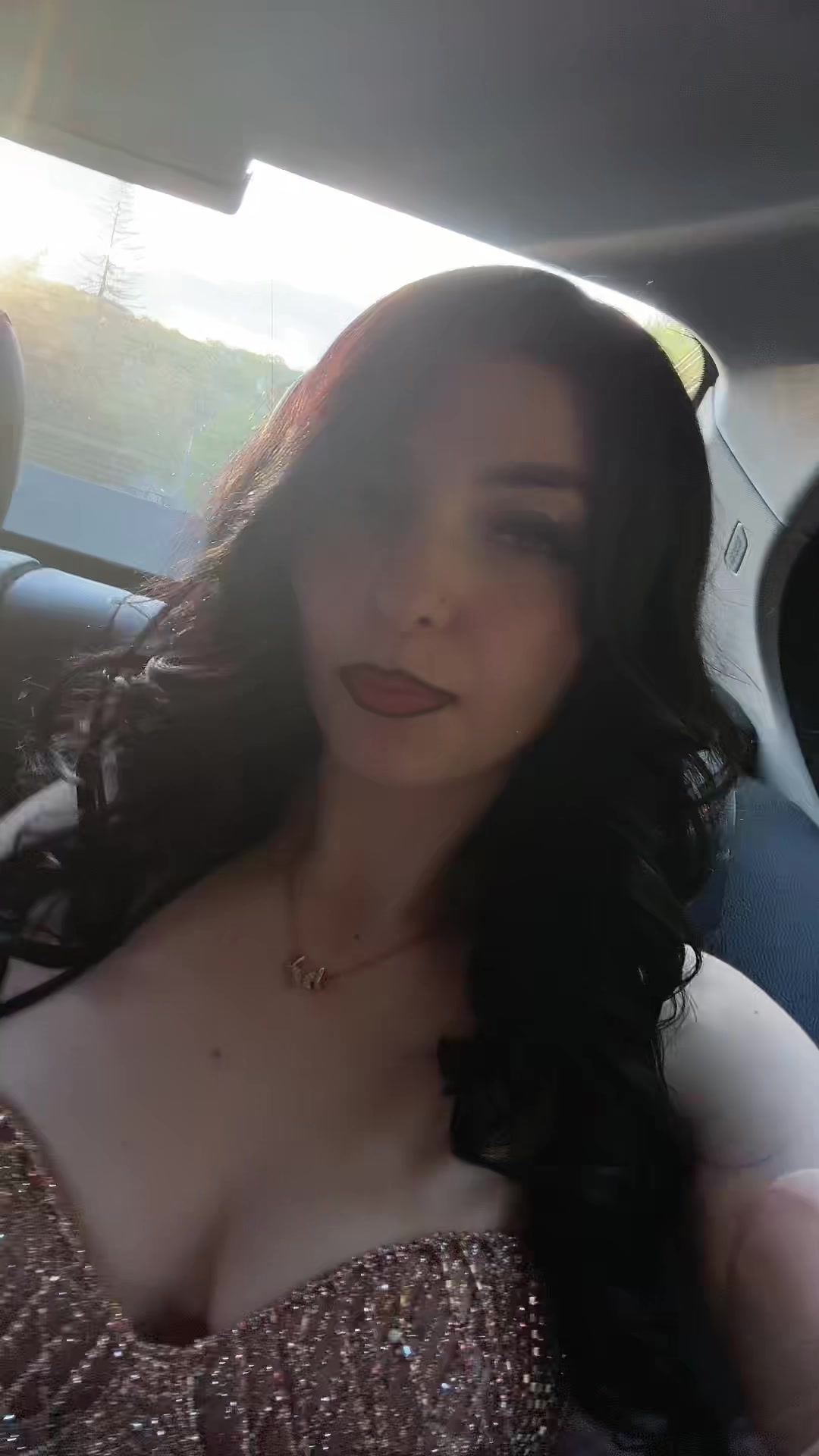 @𝒥.