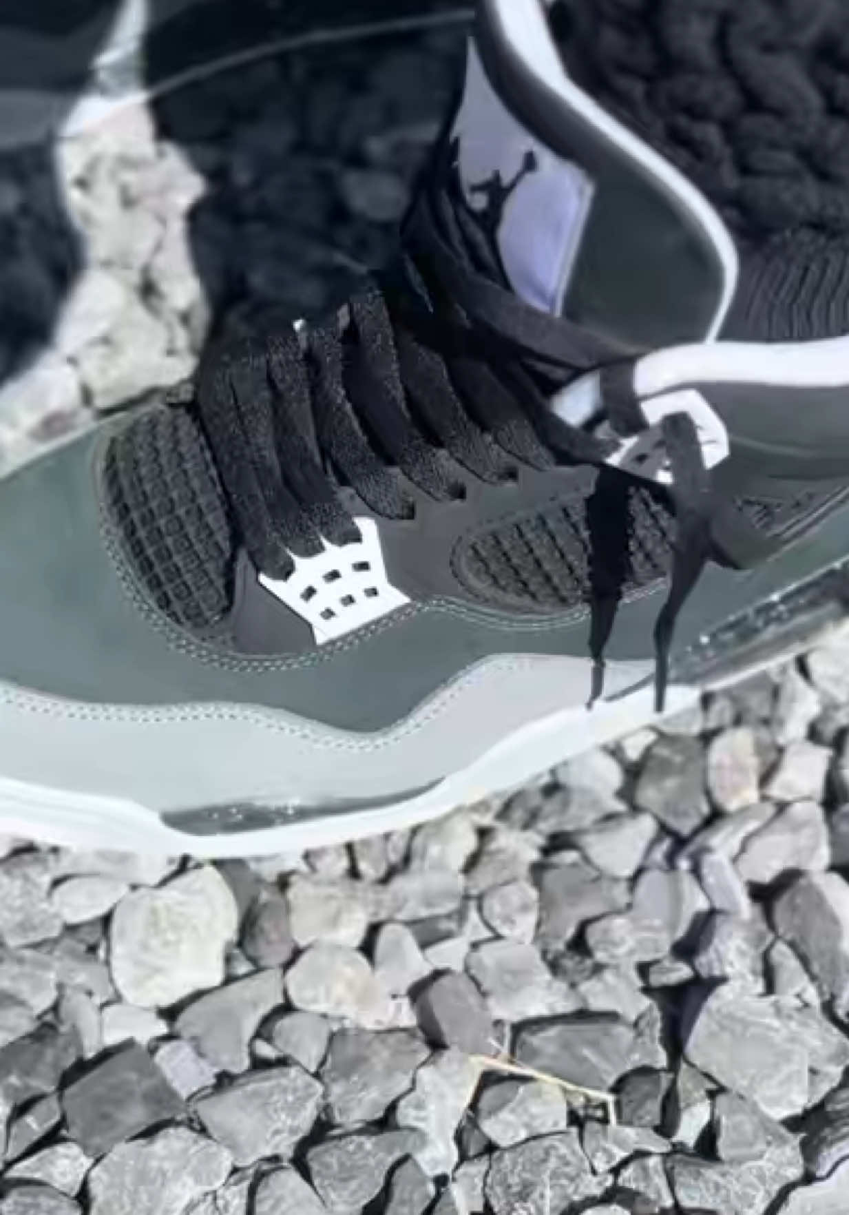 @mrgoodie_2shoes