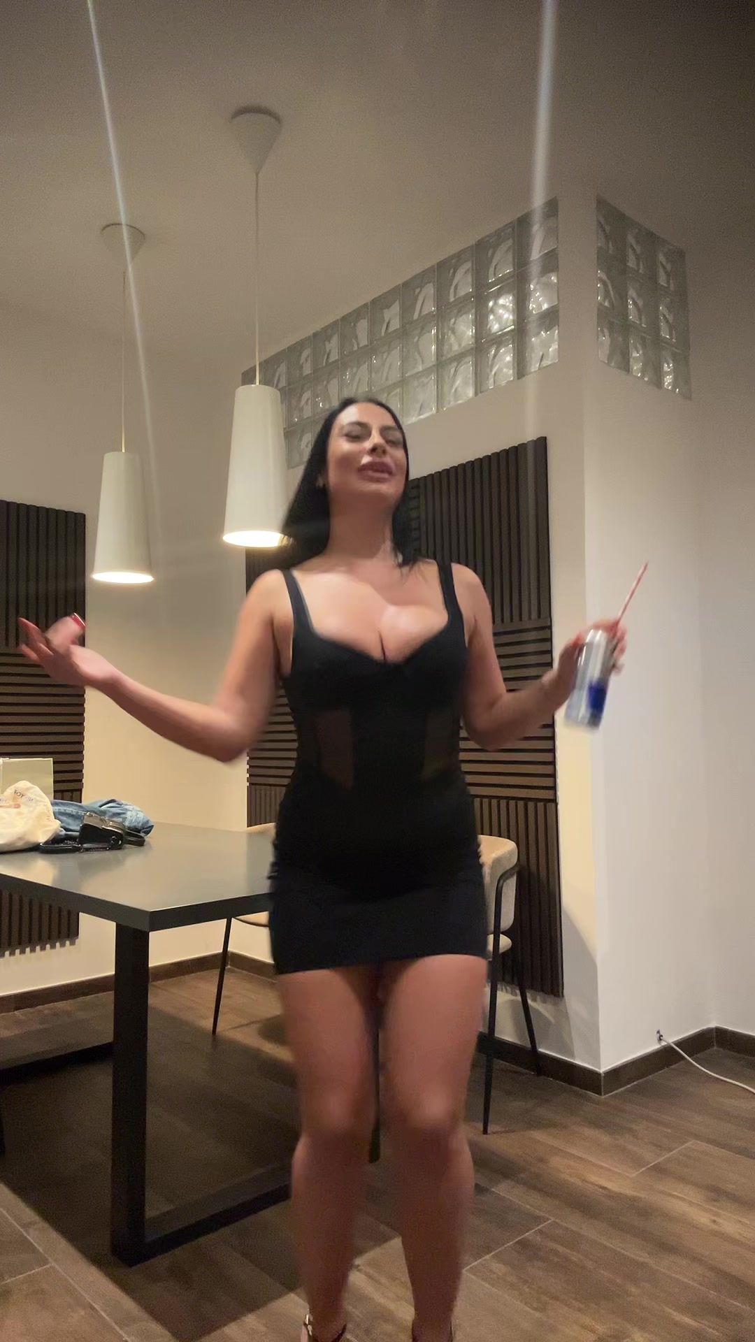 @MM__