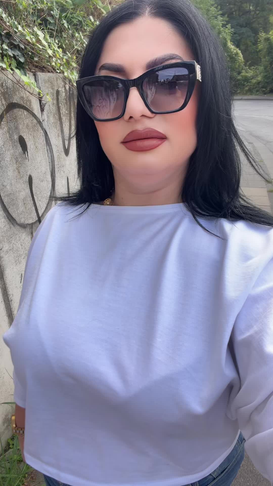 @Manuela Elena