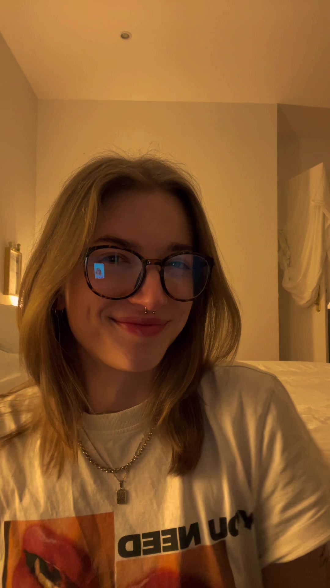 @Luna