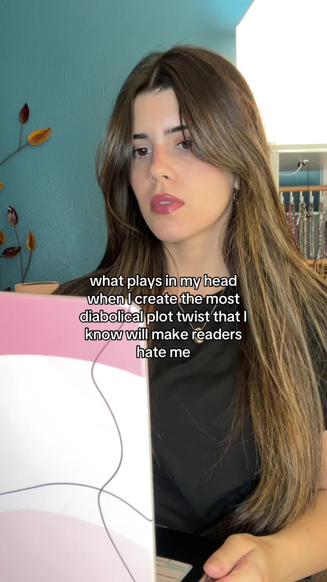 @DARIAN McKENZIE | WRITER