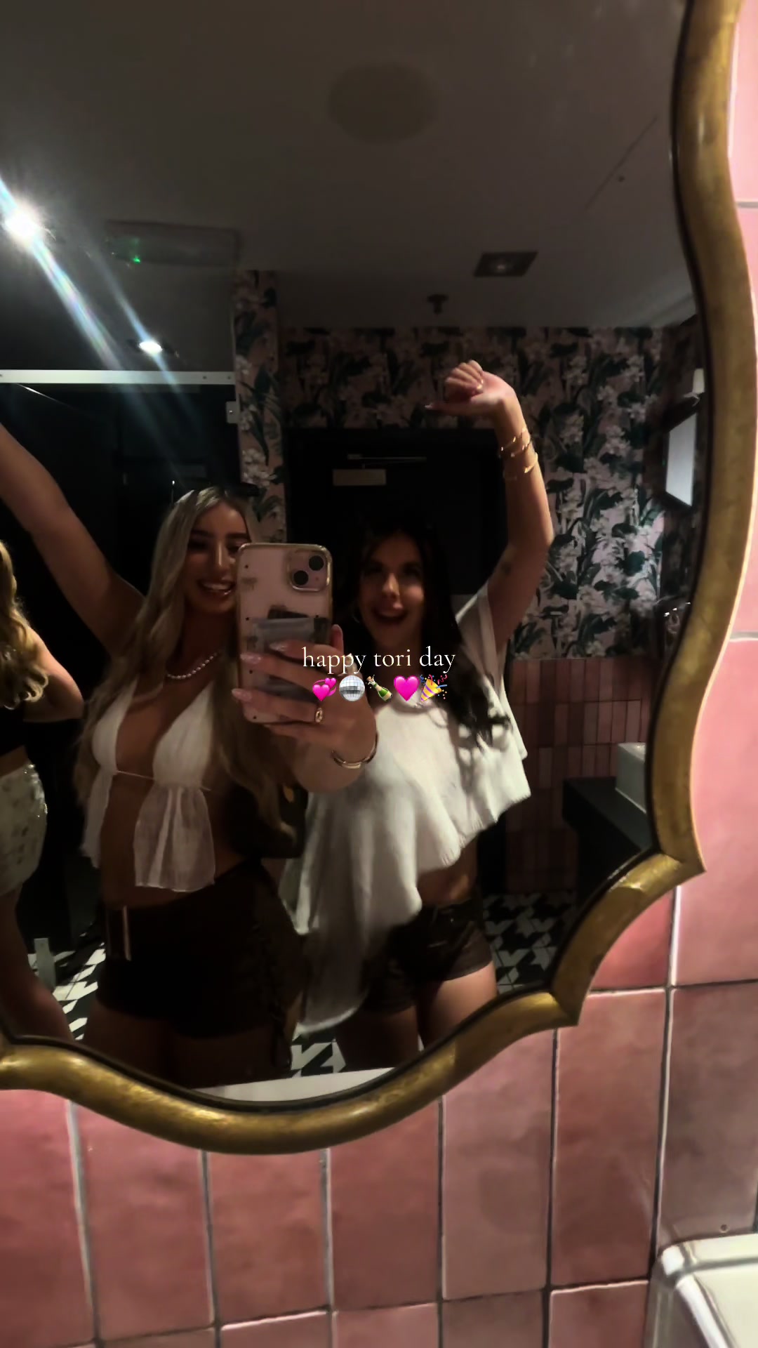 @lauren nicole