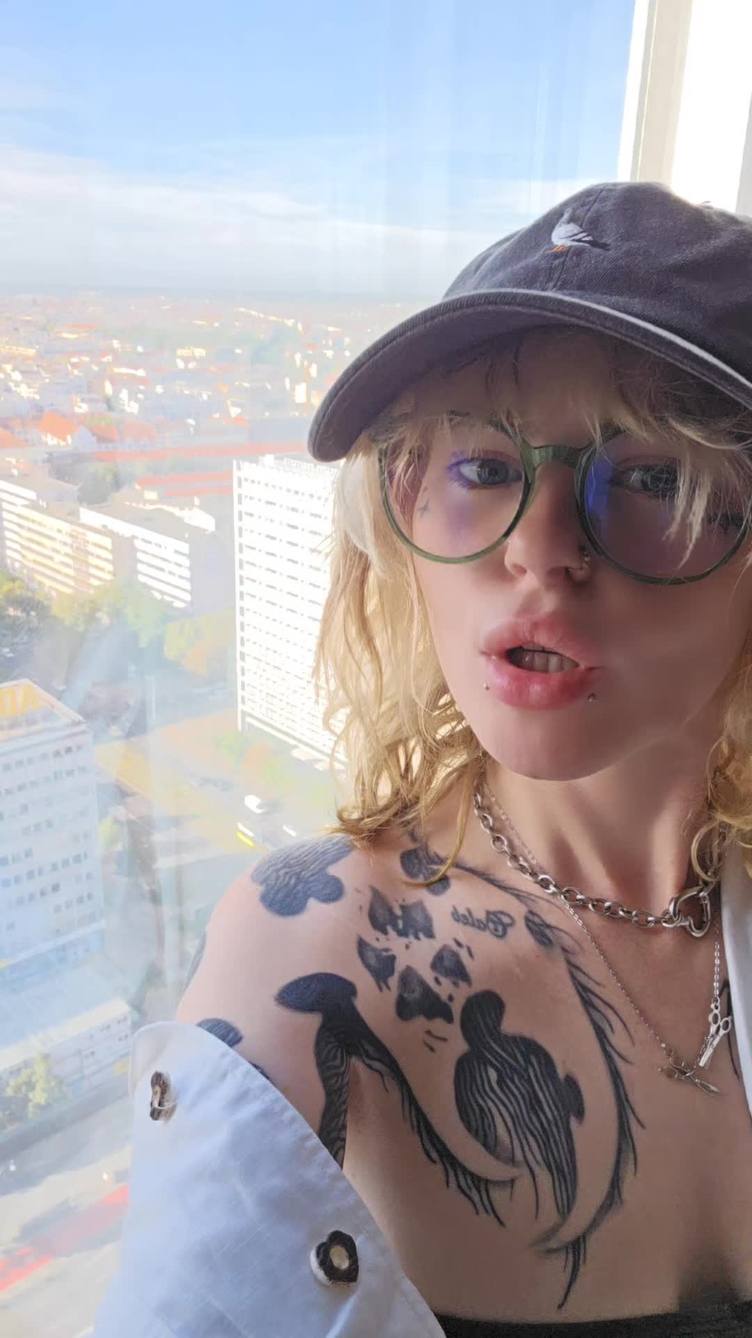 @prettyhotdogs