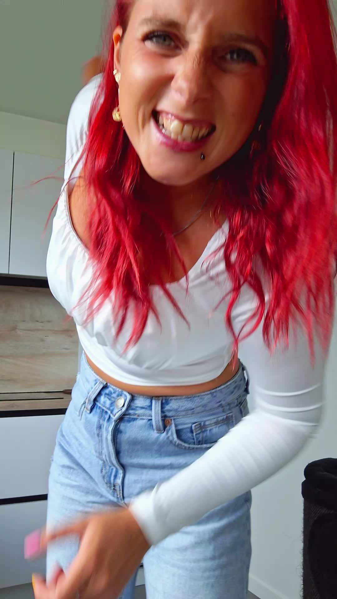 @Ladyk_in_red❤️