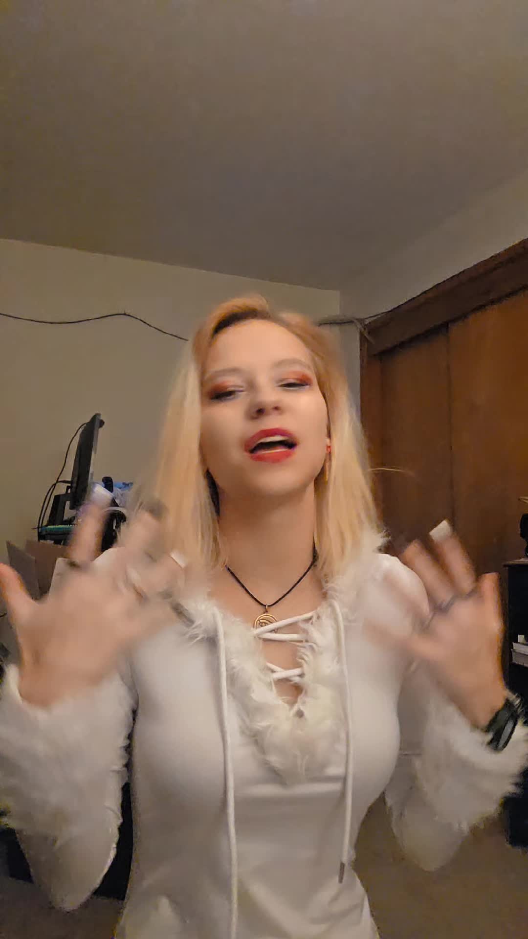 @nerdy_bella2319