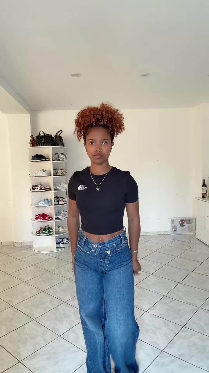 @MISS CURLY♌️