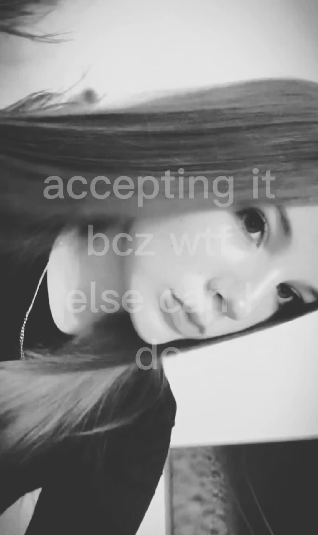 @♫︎✰𝑯𝒐𝒍𝒍𝒚✰♫︎