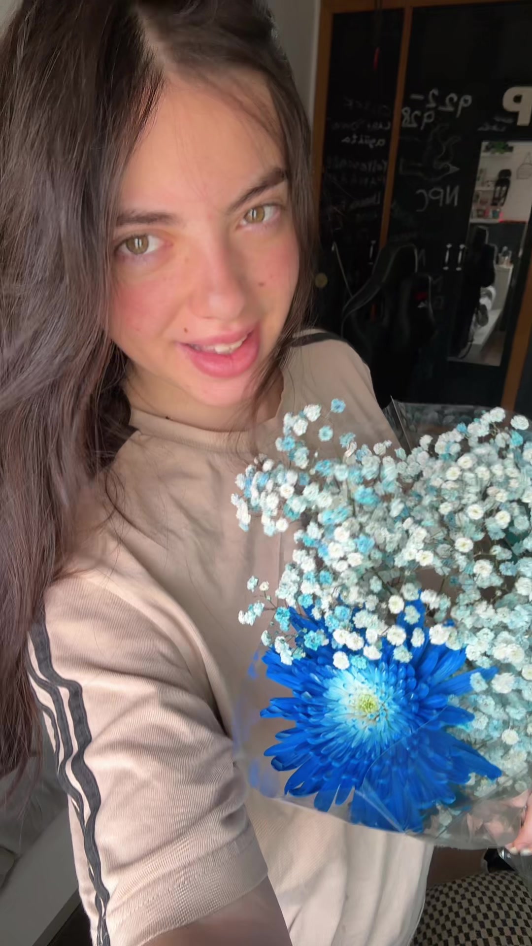 @danielaarosteguii