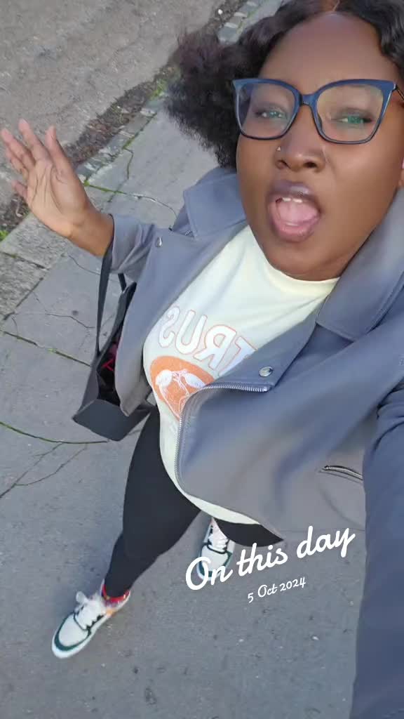 @Miss Nyhira💯💛🙏⚘️💐🍒❄️