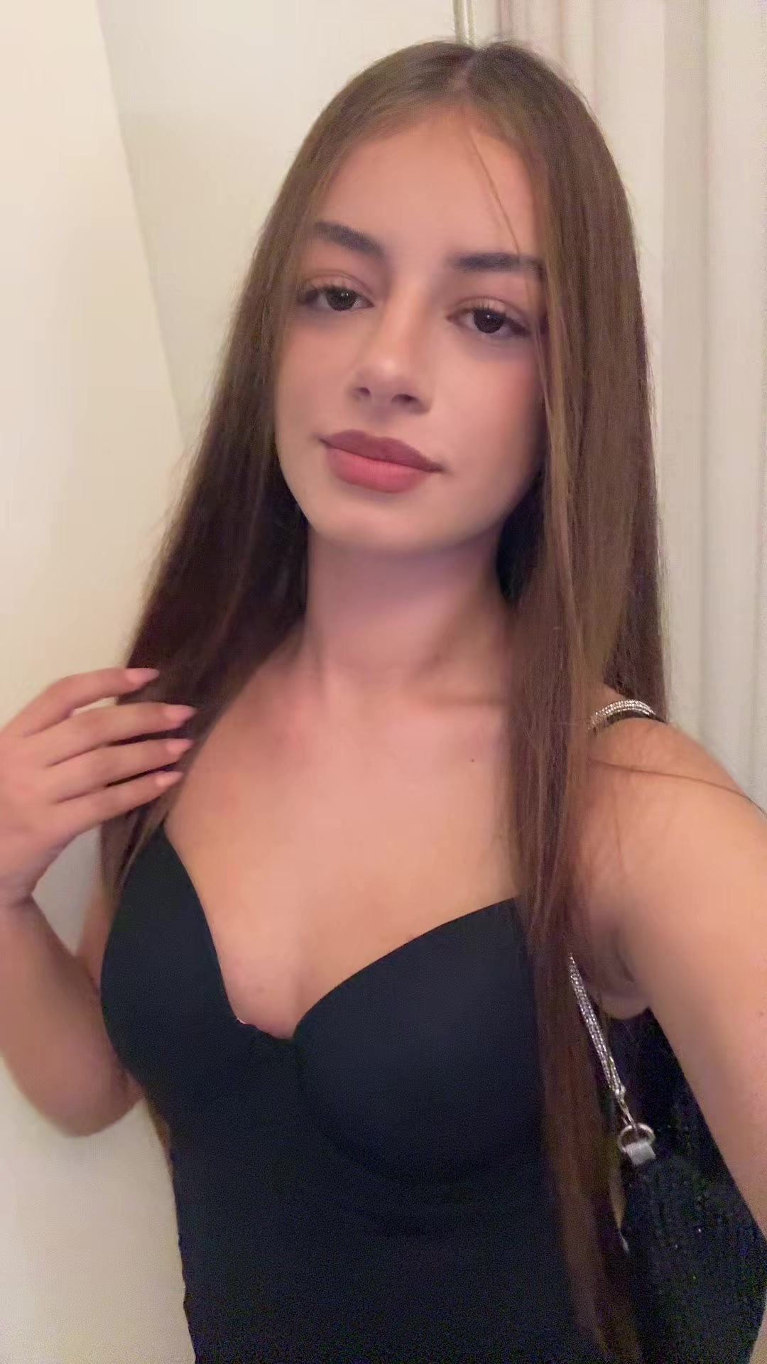 @Luana🇦🇱