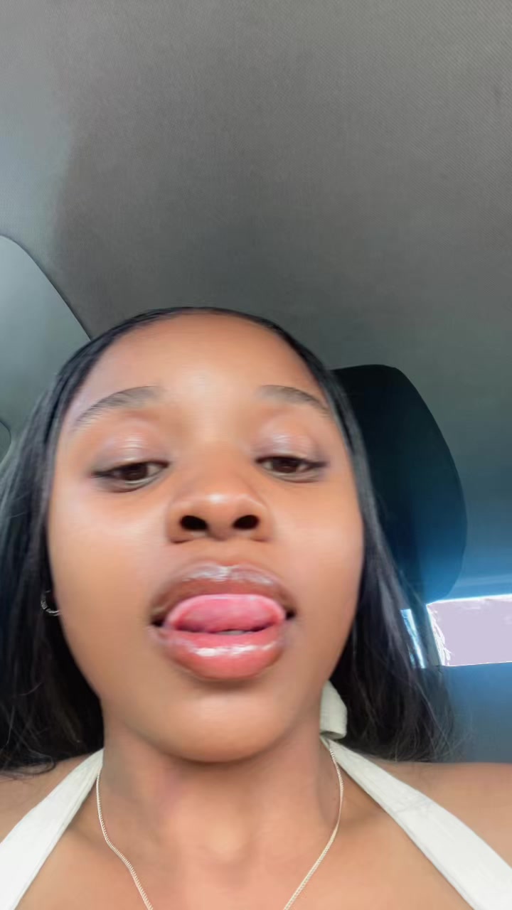 @khumeshna Nxumalo