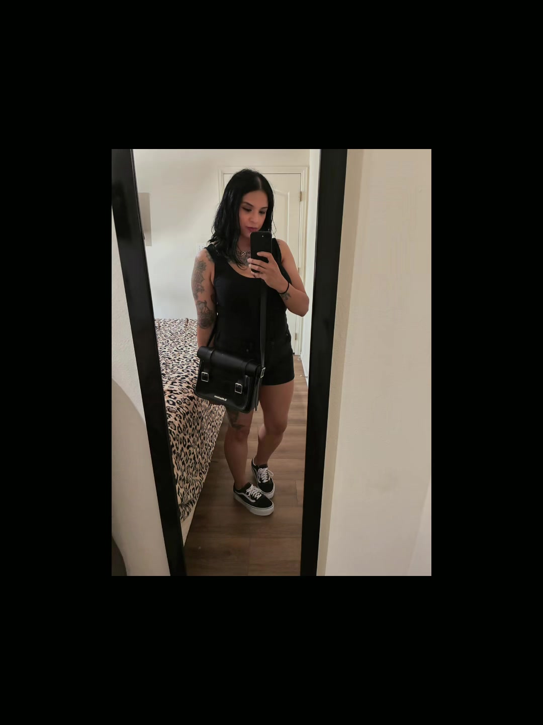 @S U Z Y 🖤
