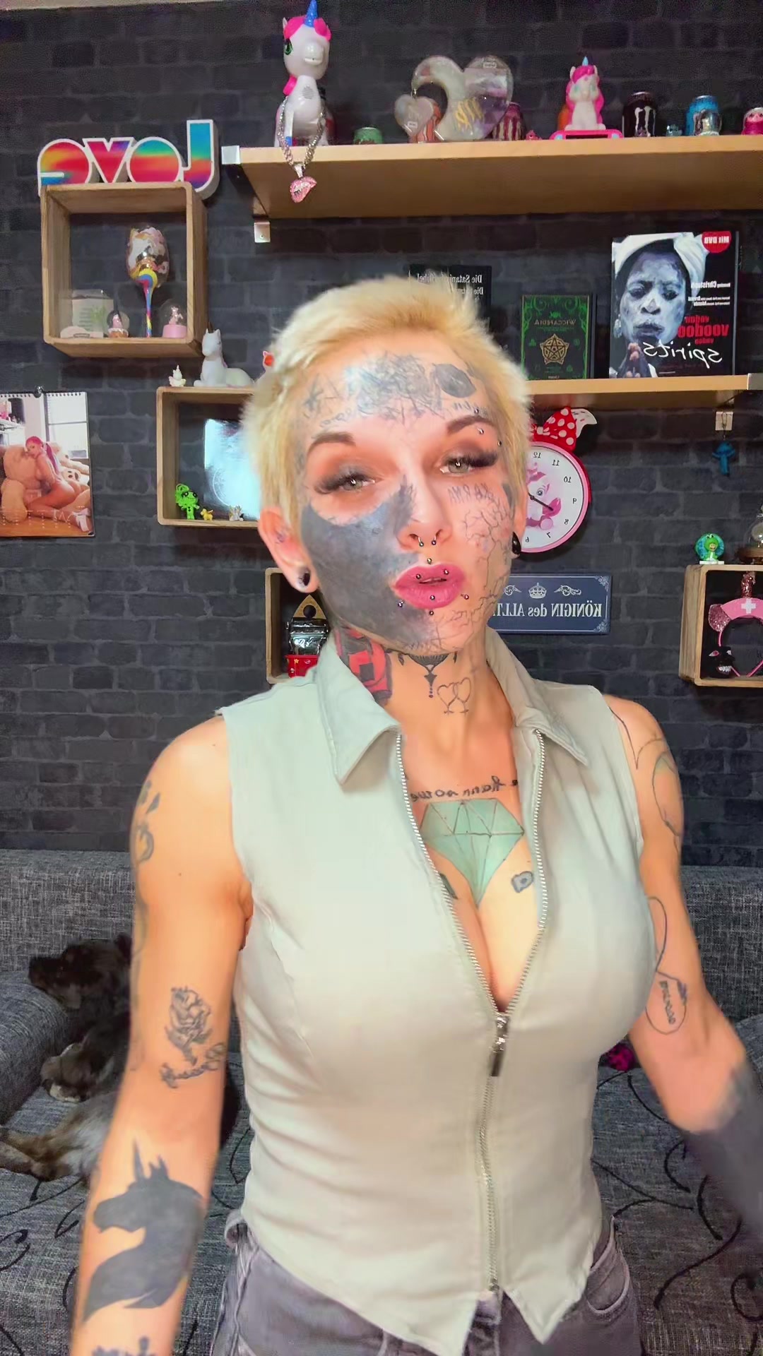 @InkedUnicorn