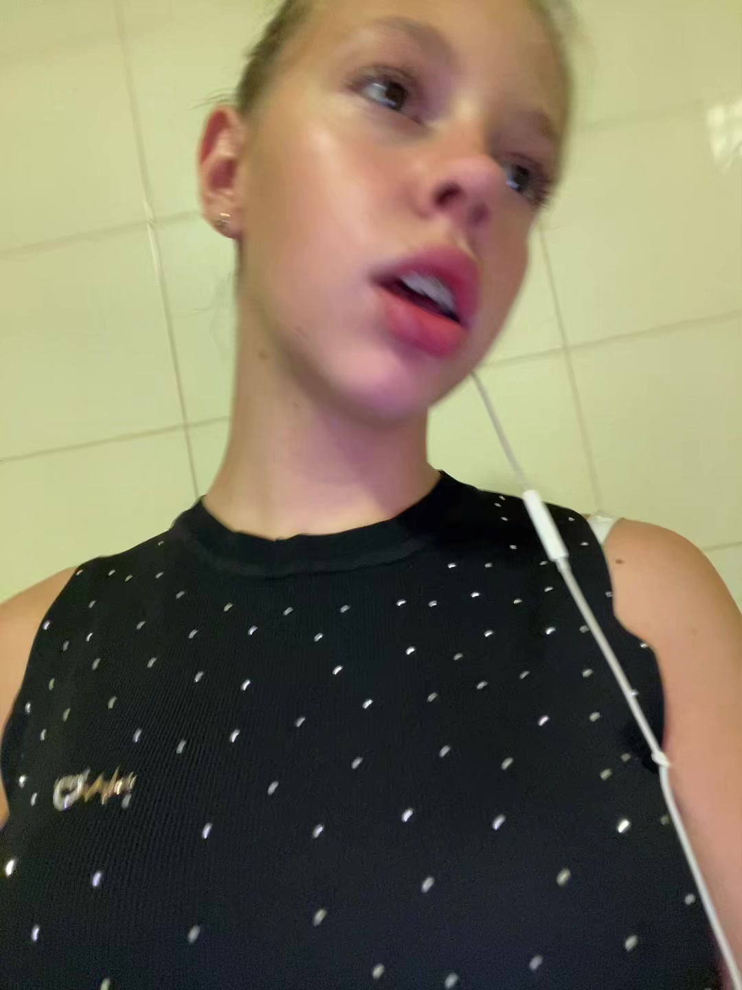 @нисян
