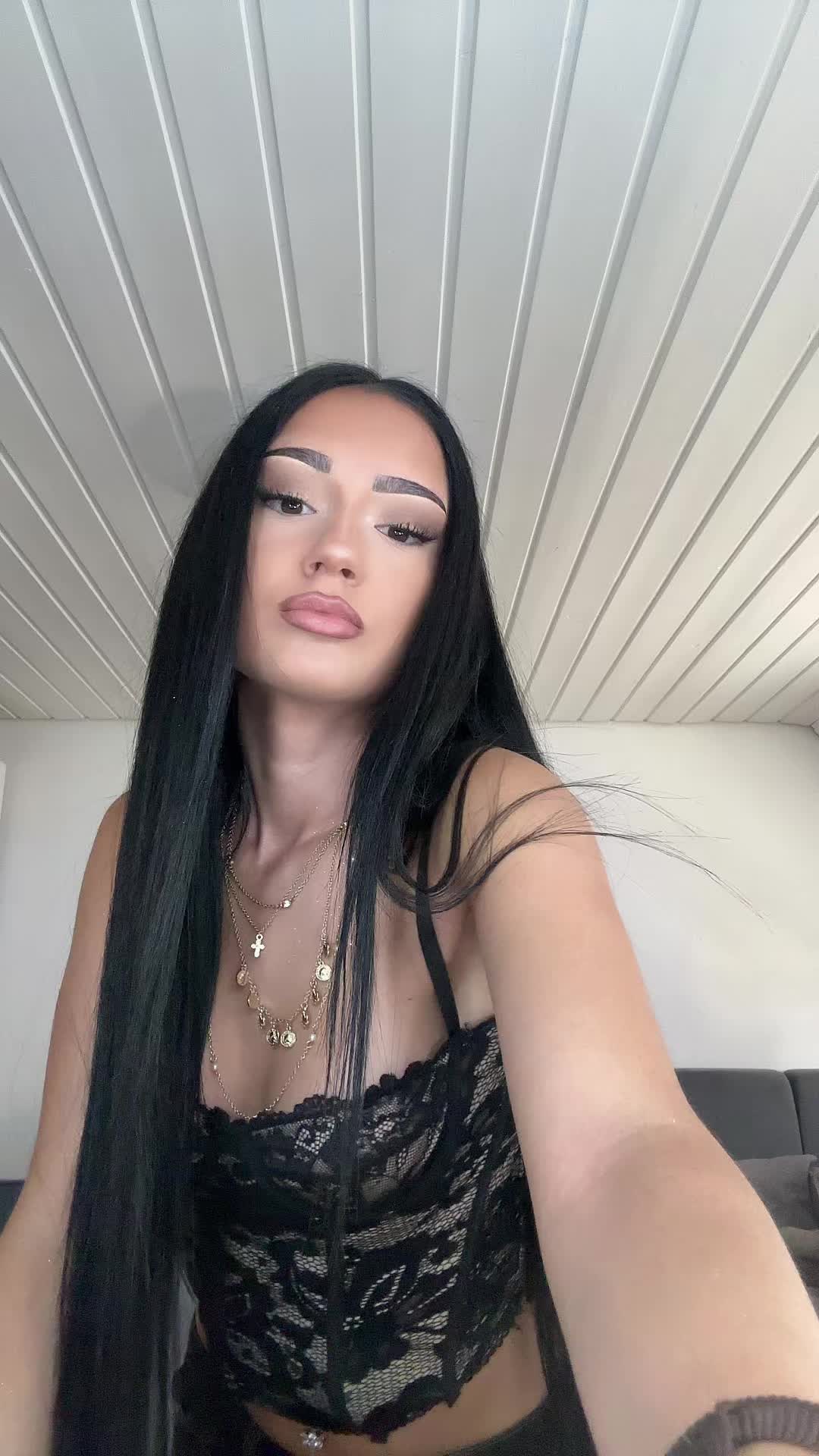 @𝓔𝓵𝓲𝓪𝓷𝓪