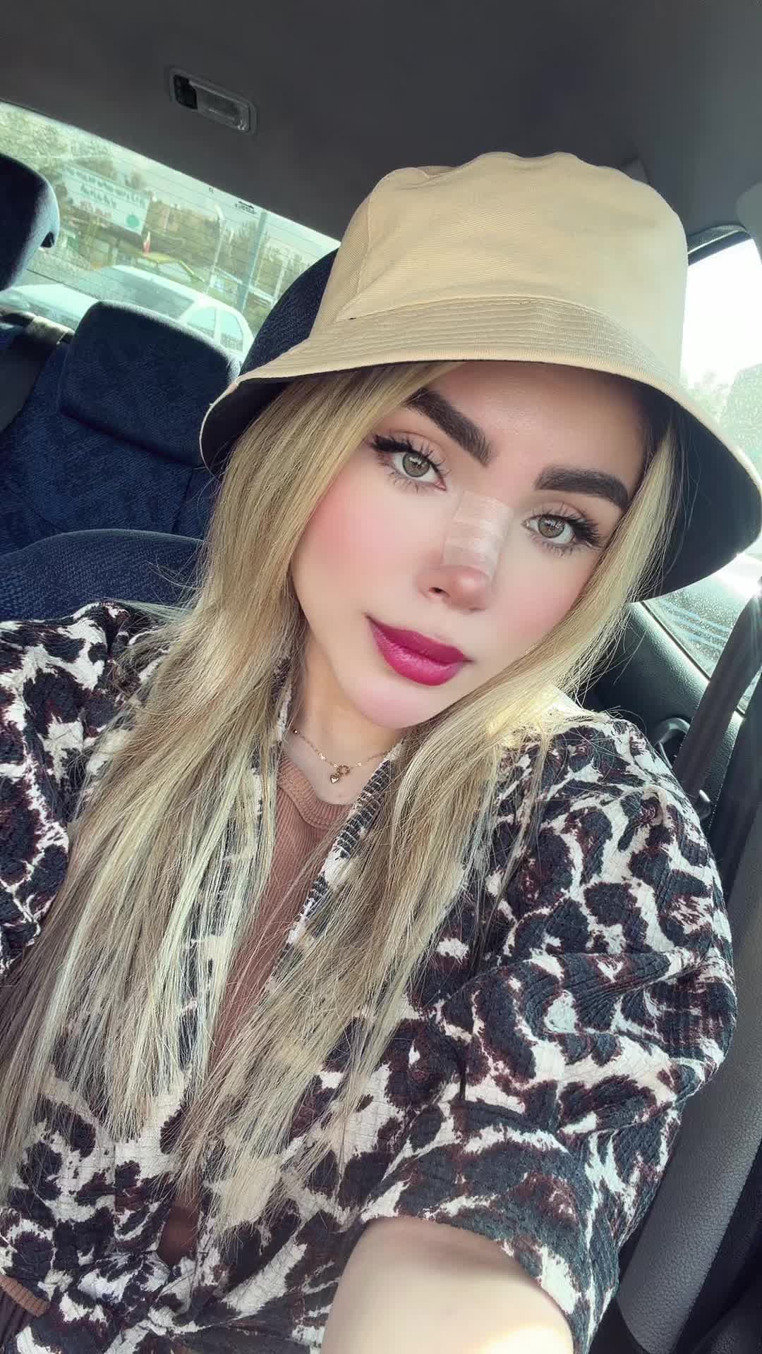 @saharhoseini