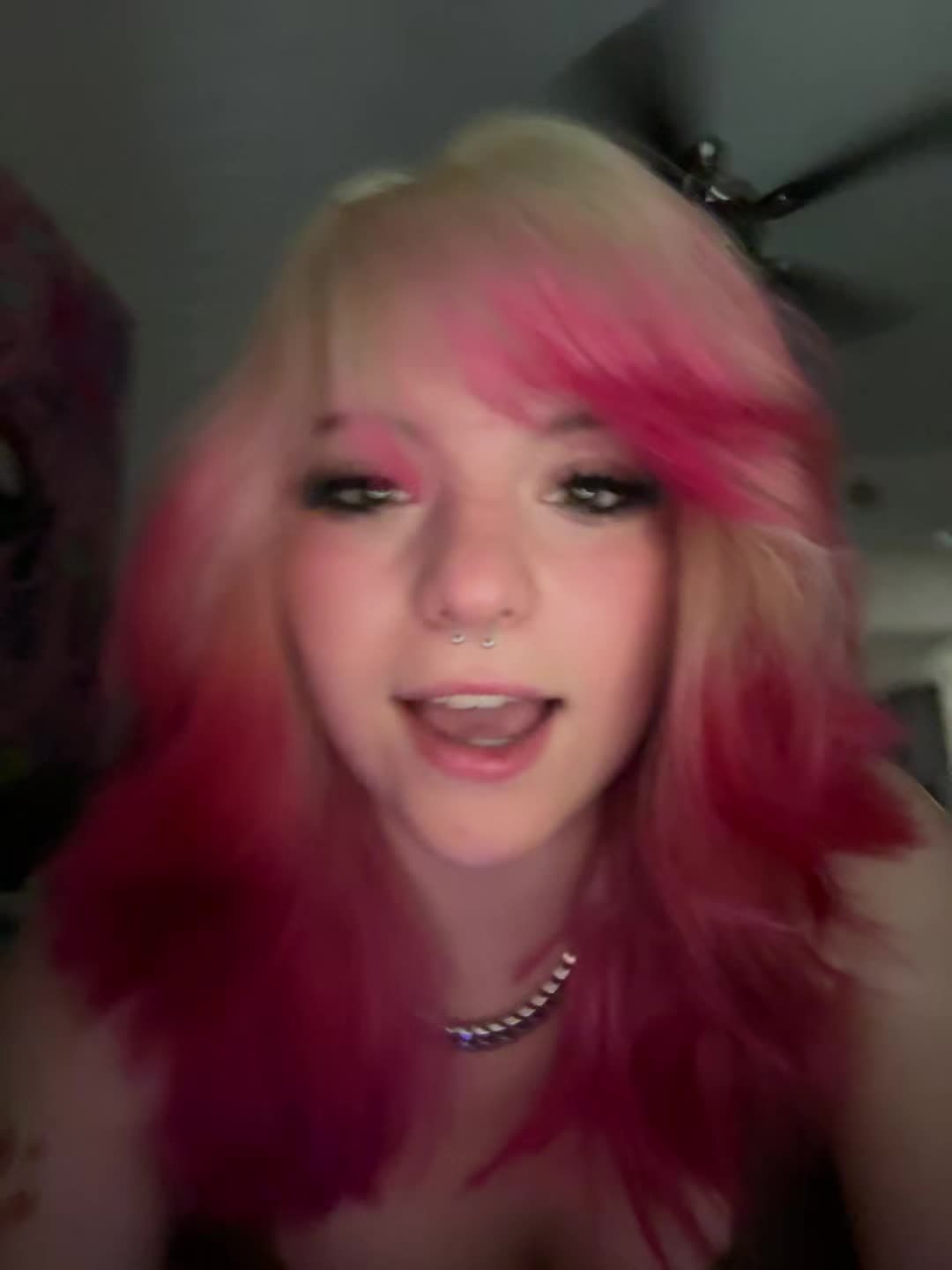 @:3