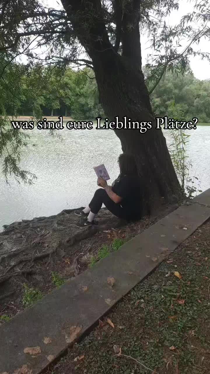 @Michelle Reads ✨️