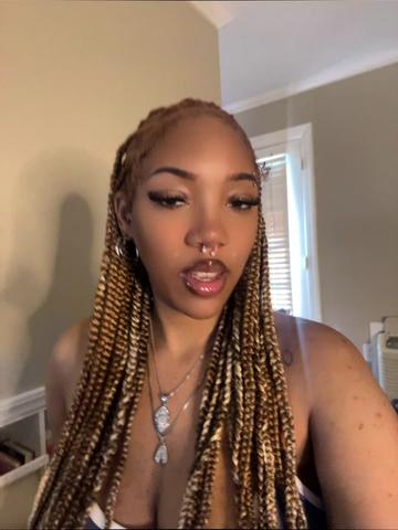 @Yaunaaa🕷️