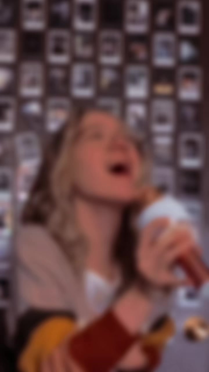 @Lily