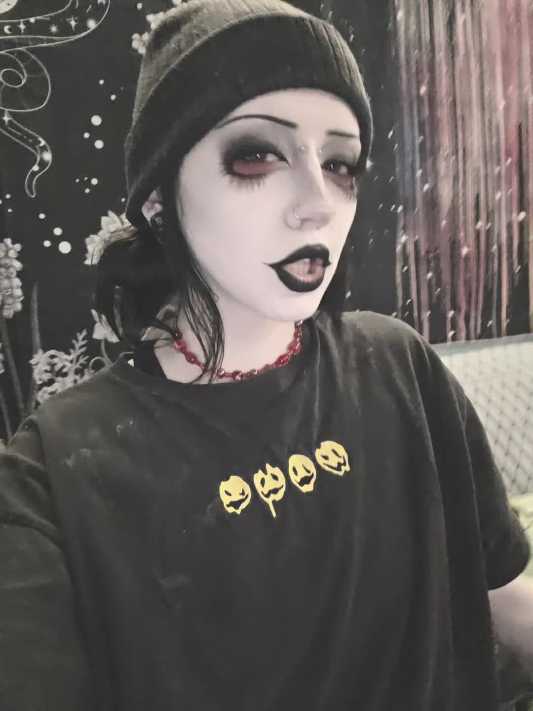 @᥎ᥲᥣᥱᥒ𝗍іᥒᥱ ᑲᥣᥲძᥱ☆