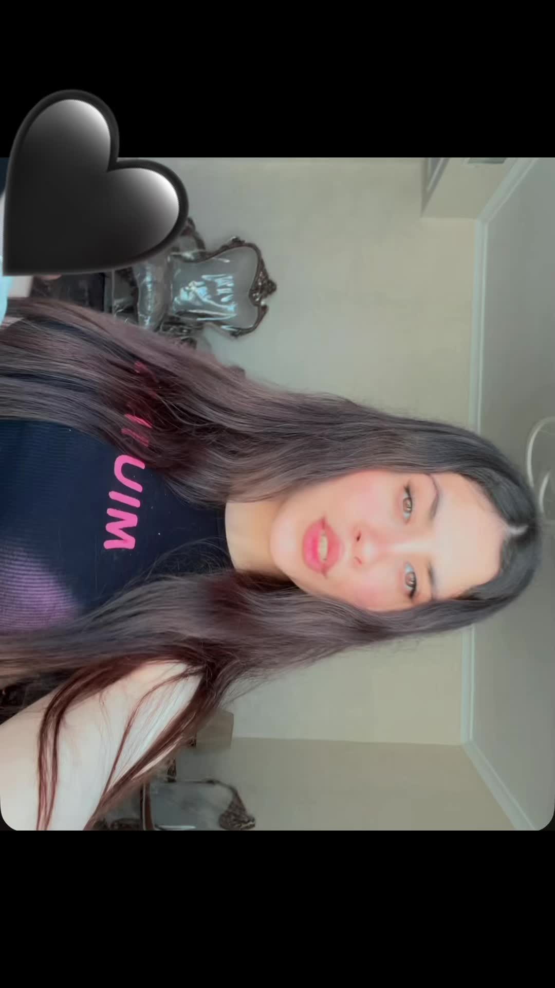 @ₕₑₗᵢₐ🖤