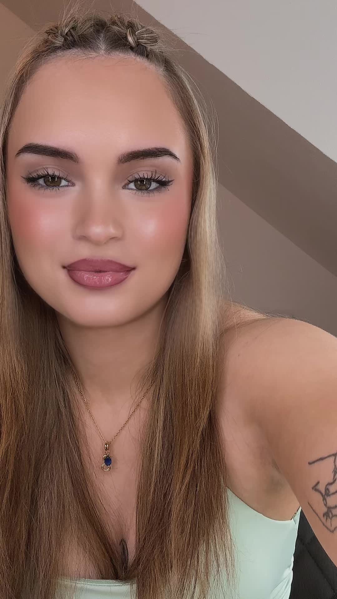 @_linamoon_glow