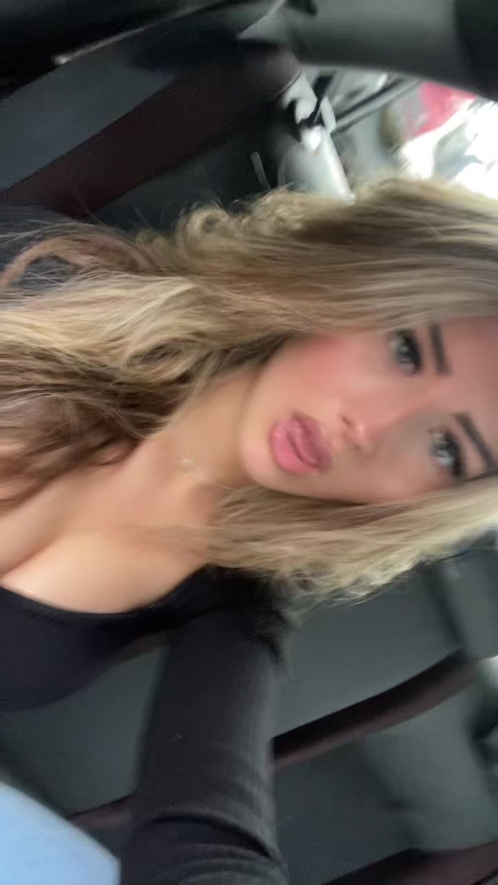 @😚