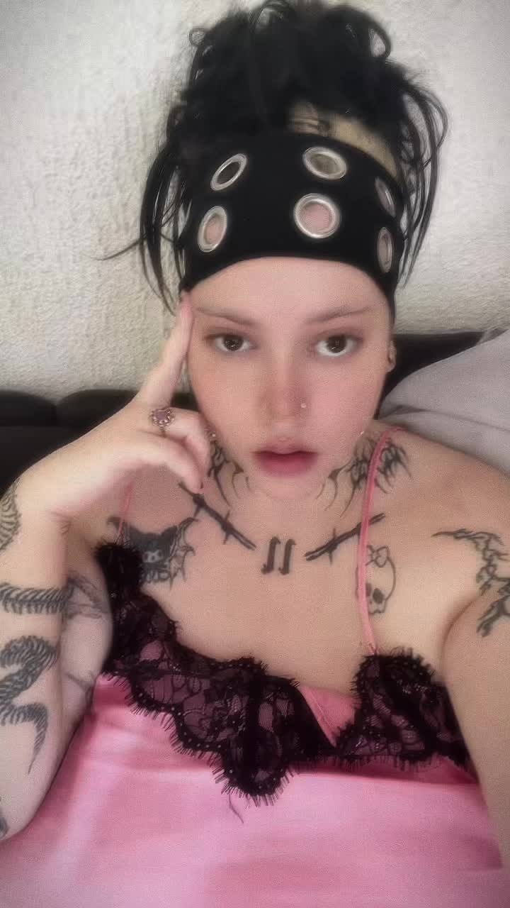 @aly🧛&zwj;♀️