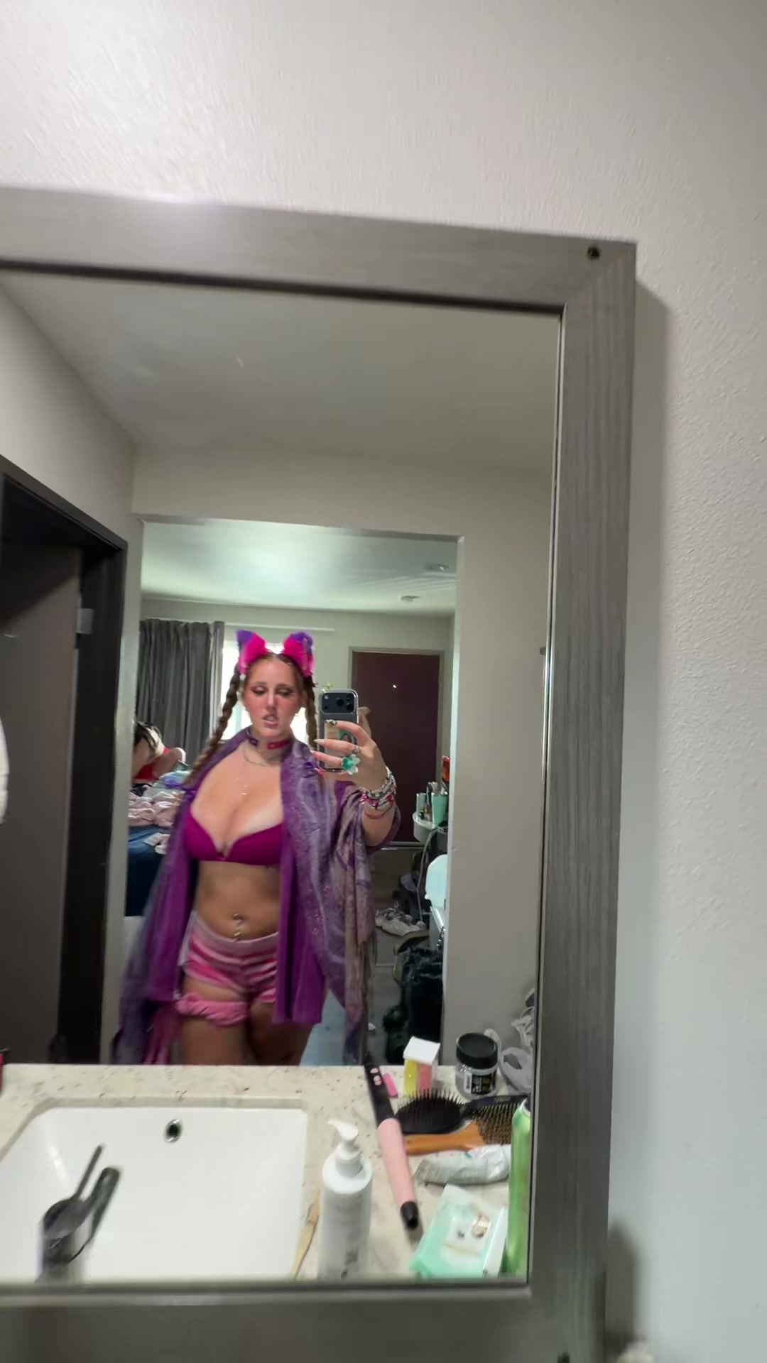 @Isabella