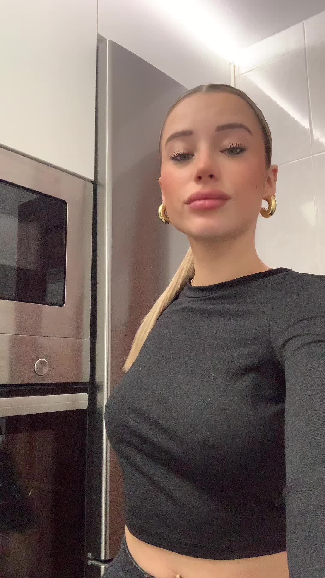 @veronicaalopezz