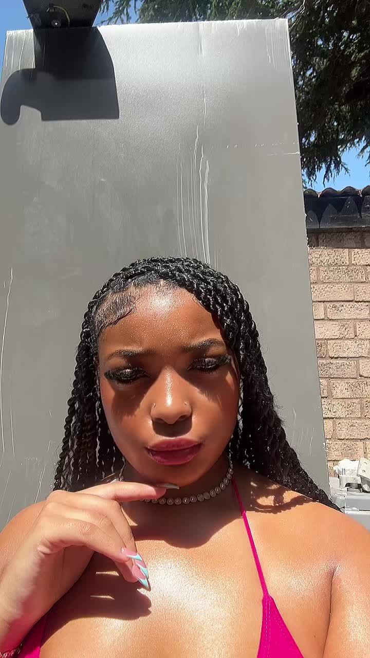 @raerae
