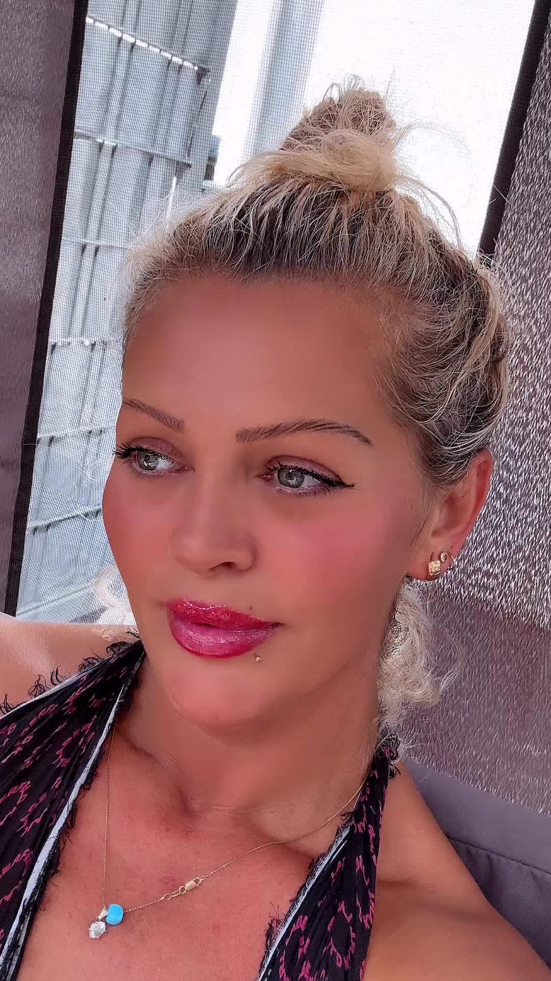 @Lulu