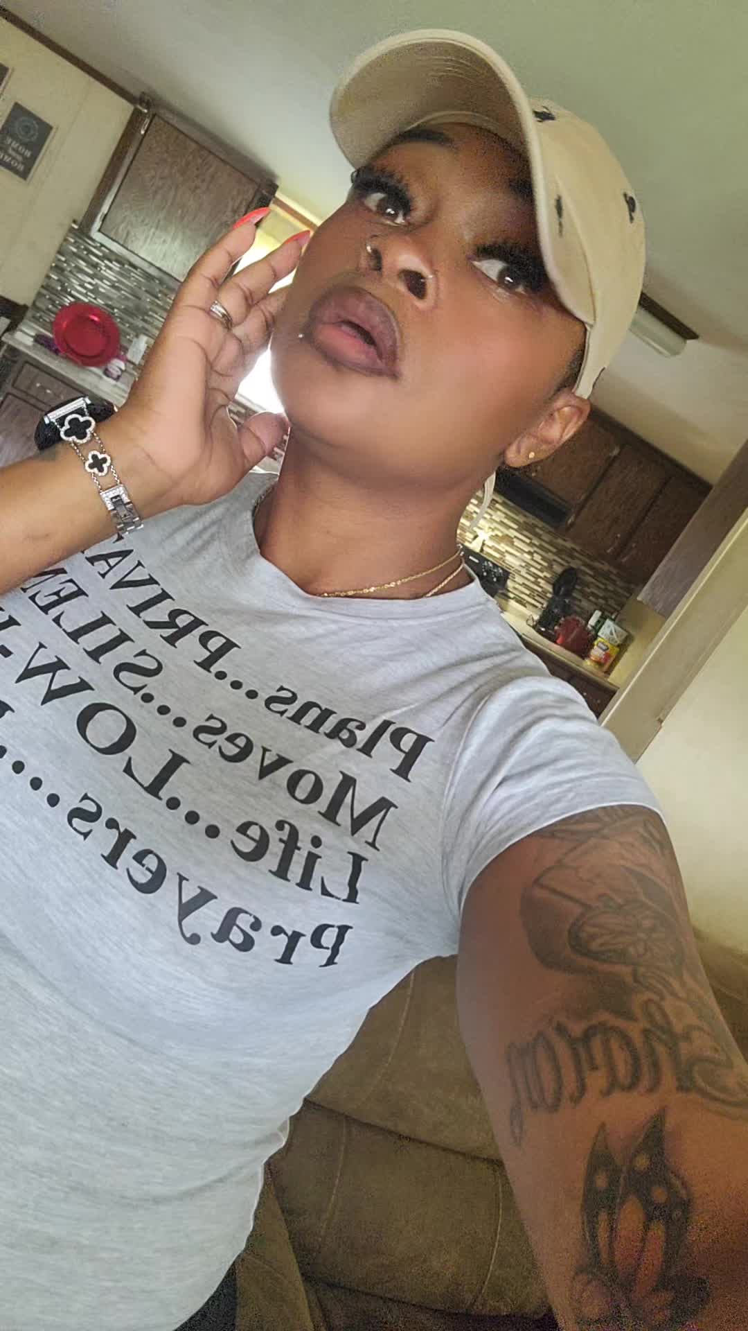 @lővëlylądy92
