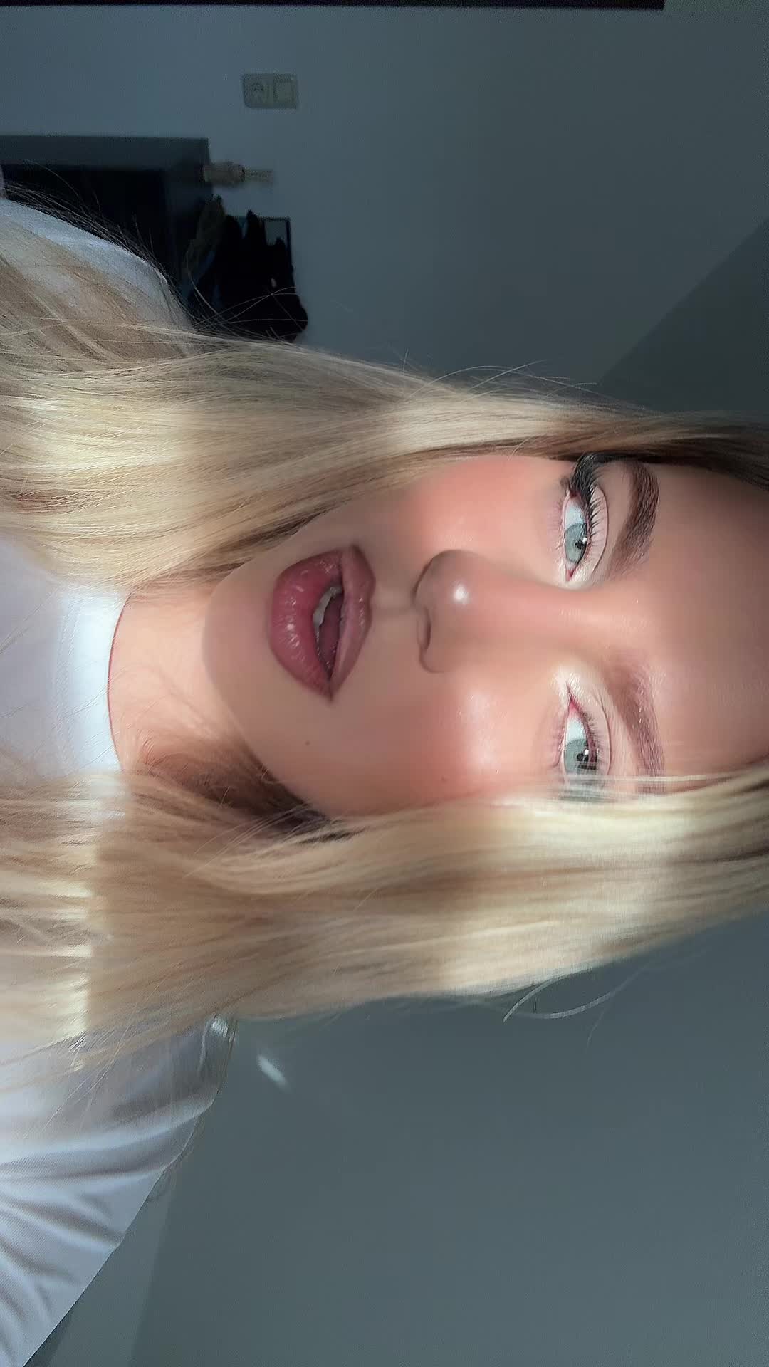@𝓛𝓮𝓸𝓷𝓪🇦🇱