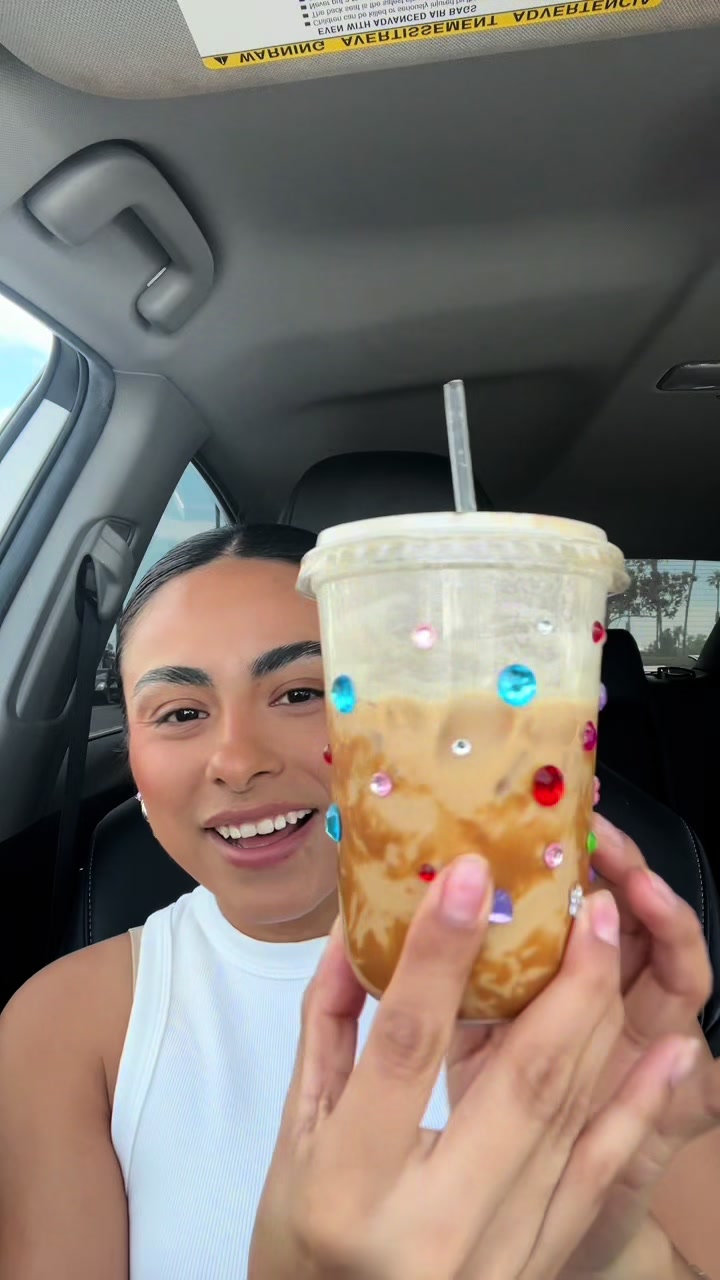 @ceciliaa_em