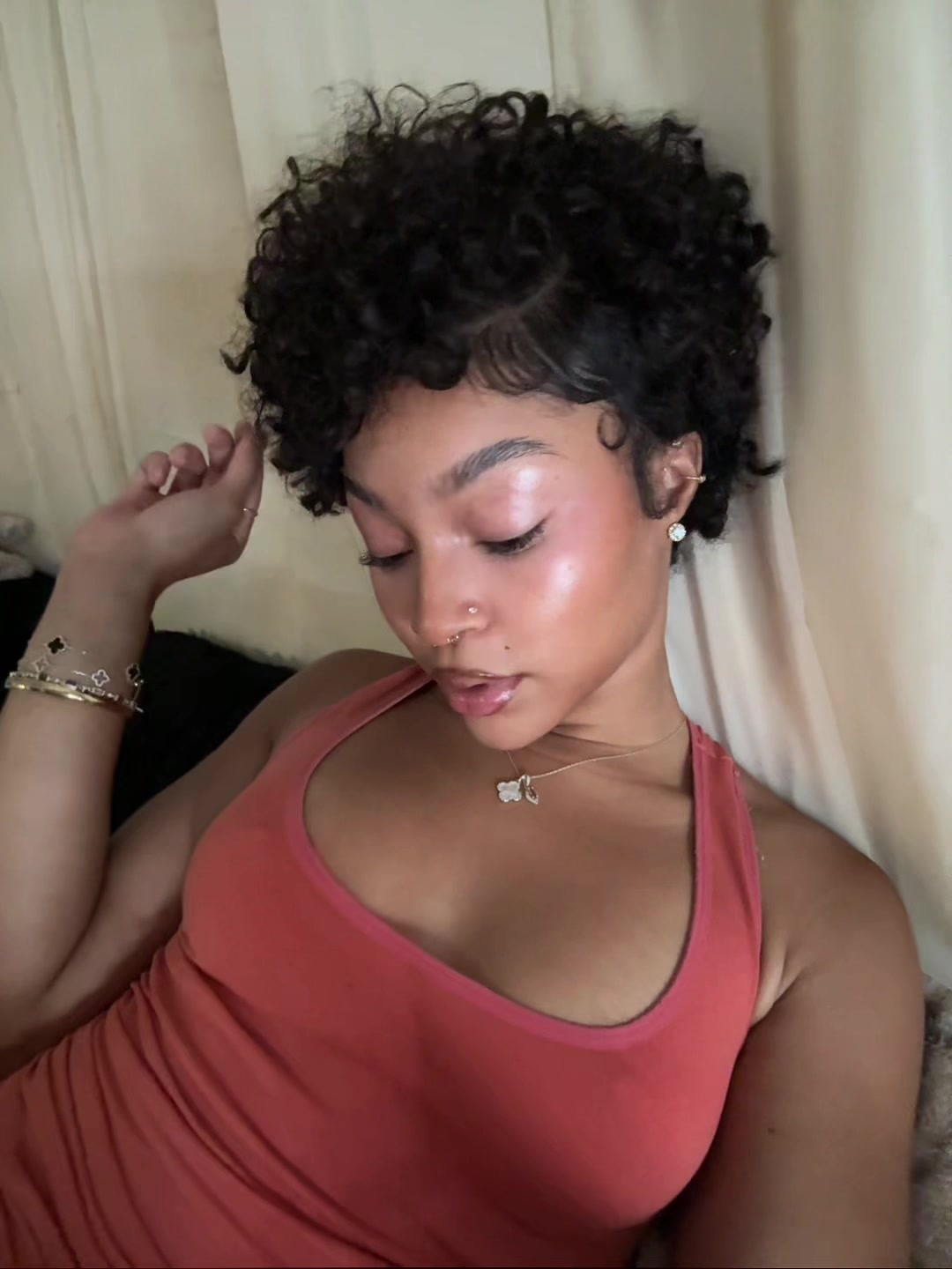 @aniyaa