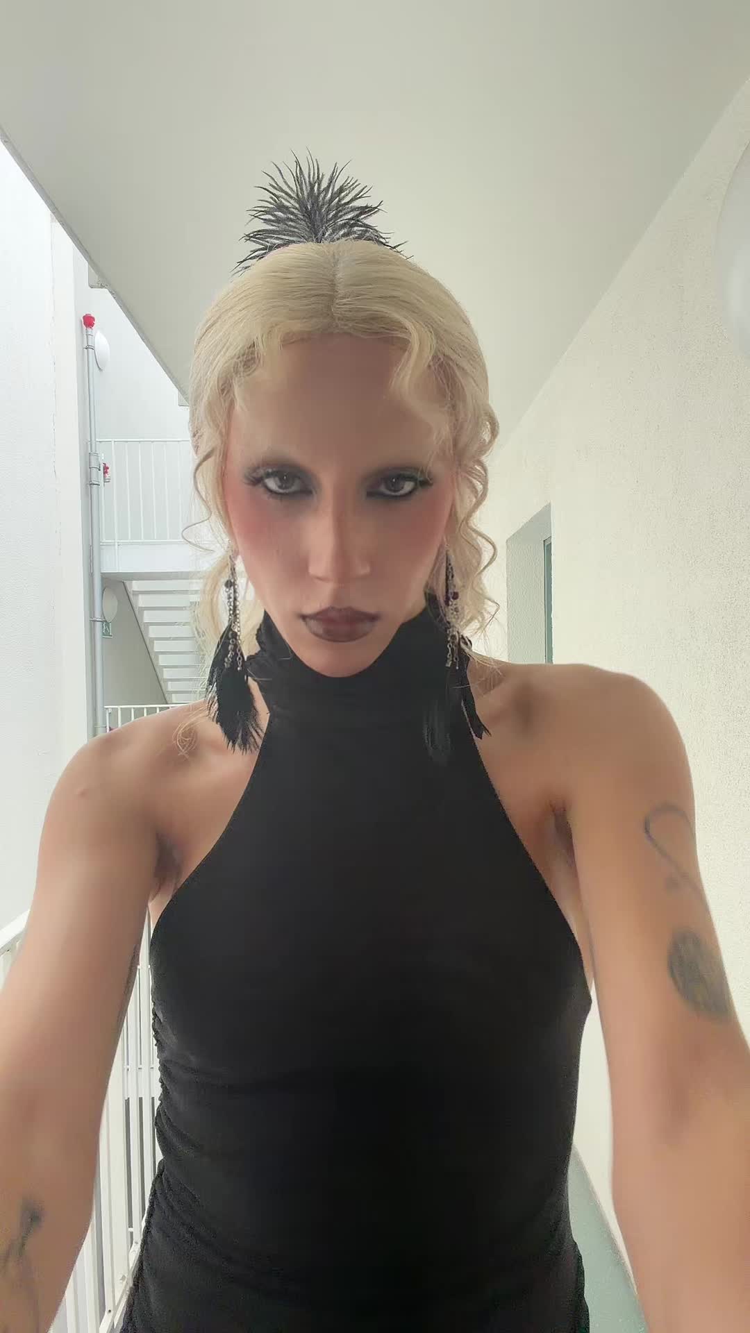 @luandaschuster