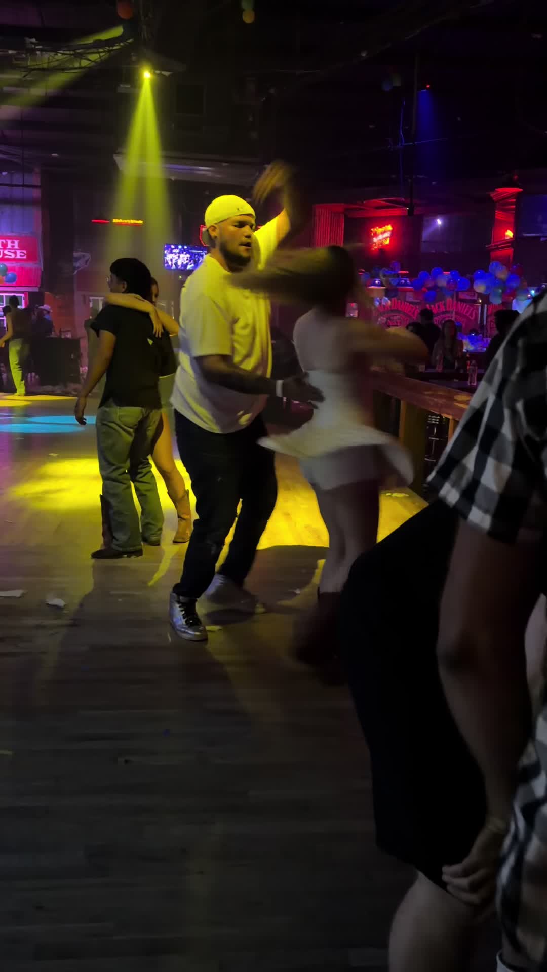 @letsdance!