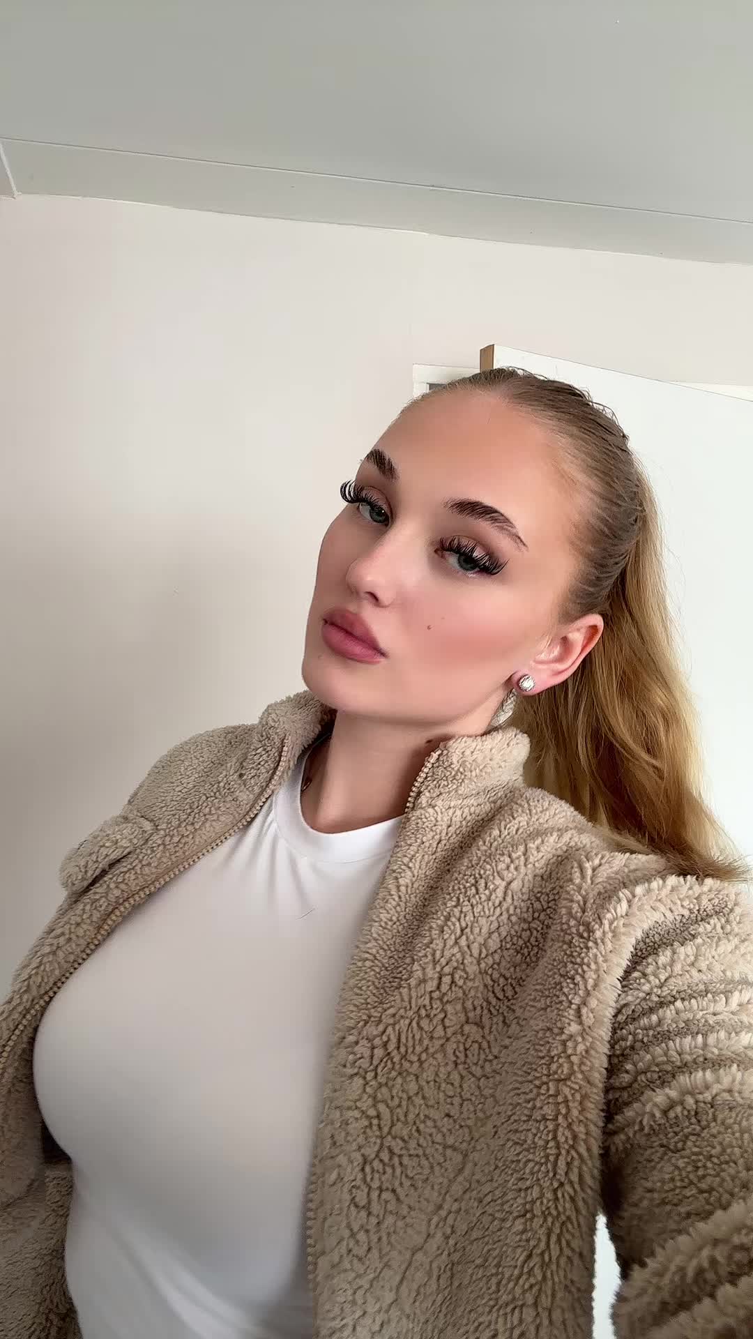 @oliwiaknd