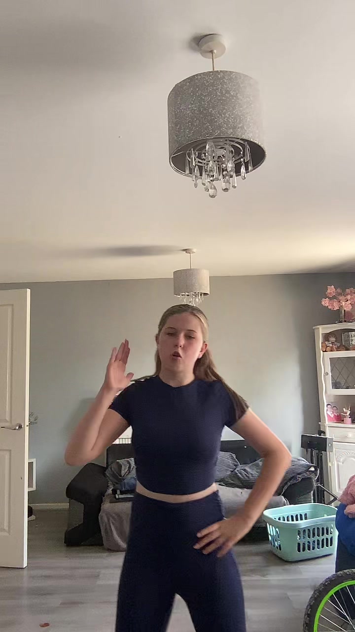 @raerae