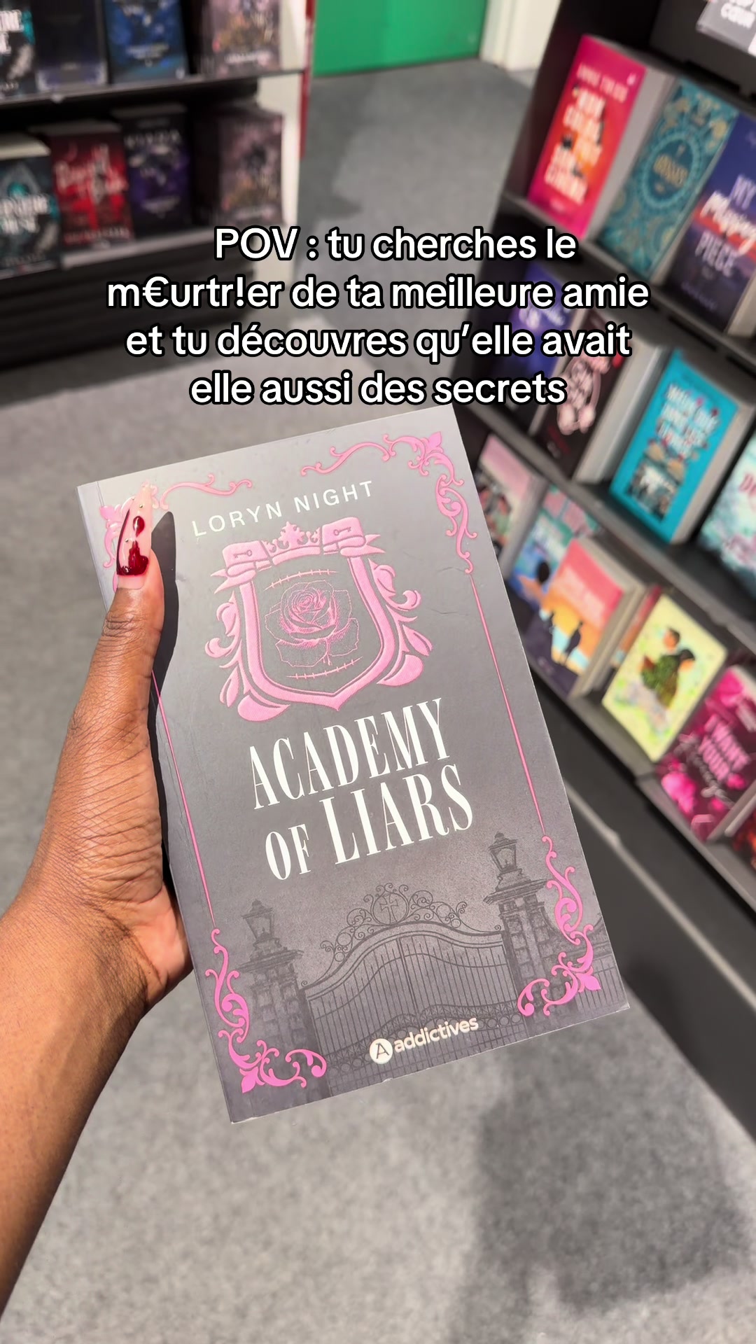 @Loryn Night 📚🖤