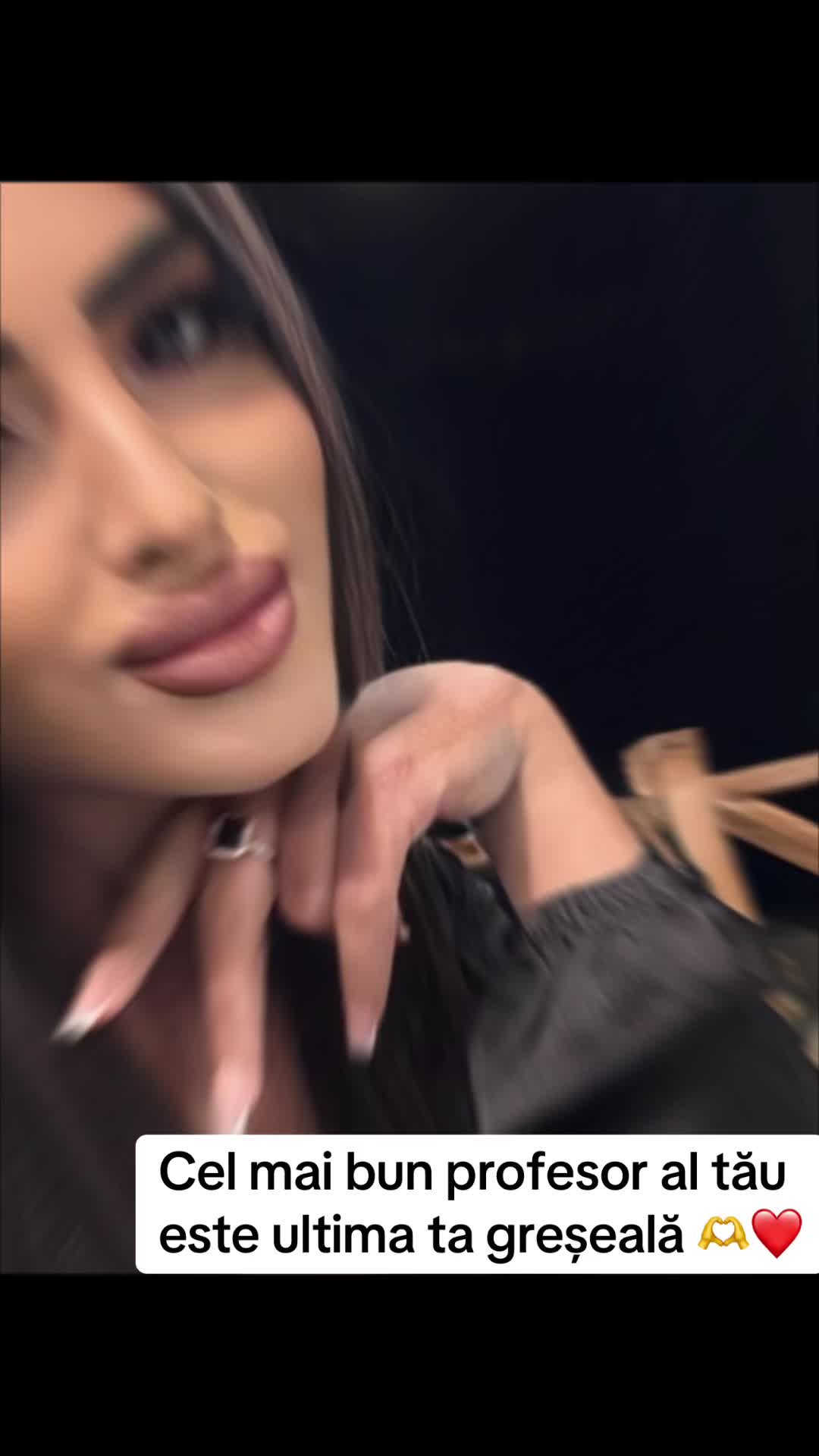 @𝐤𝐫𝐢𝐬𝐭𝐢𝐧𝐚 👑