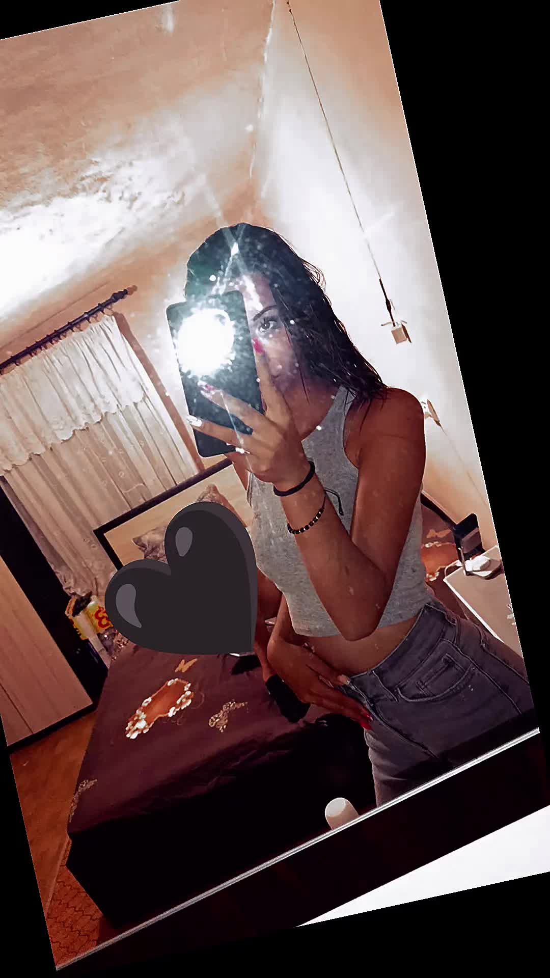 @🖤