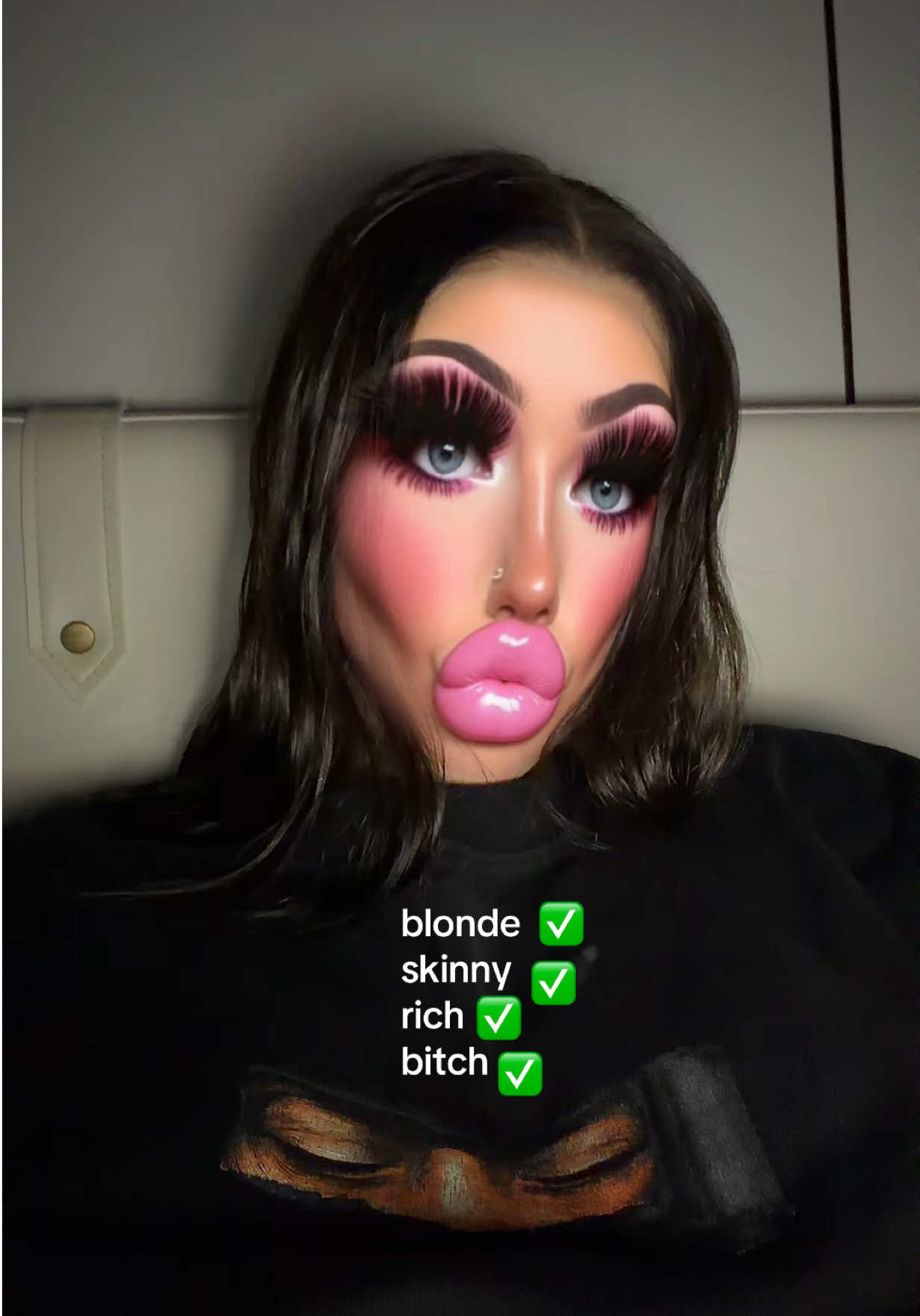 @ZOJA SKUBIS