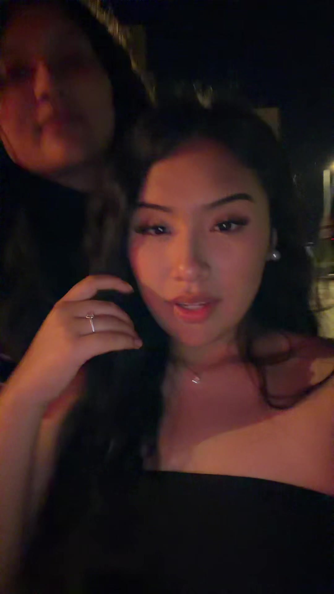@Saheliii_